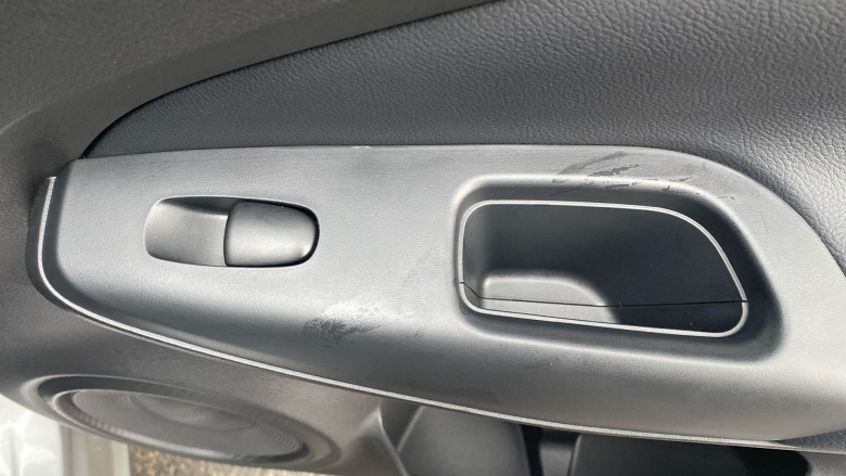 Nissan Juke 1.0 DiG-T Tekna 5dr Petrol Hatchback